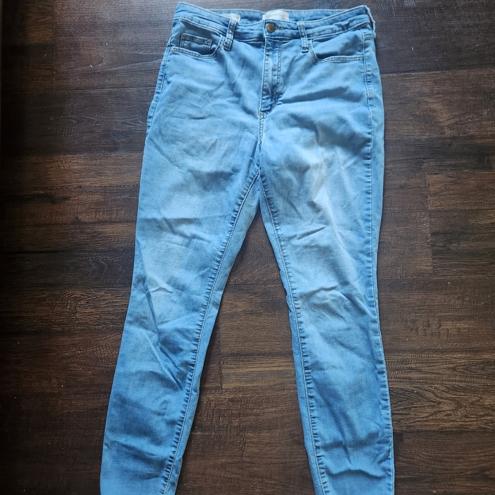 Universal Thread Light Blue Skinny Jeans